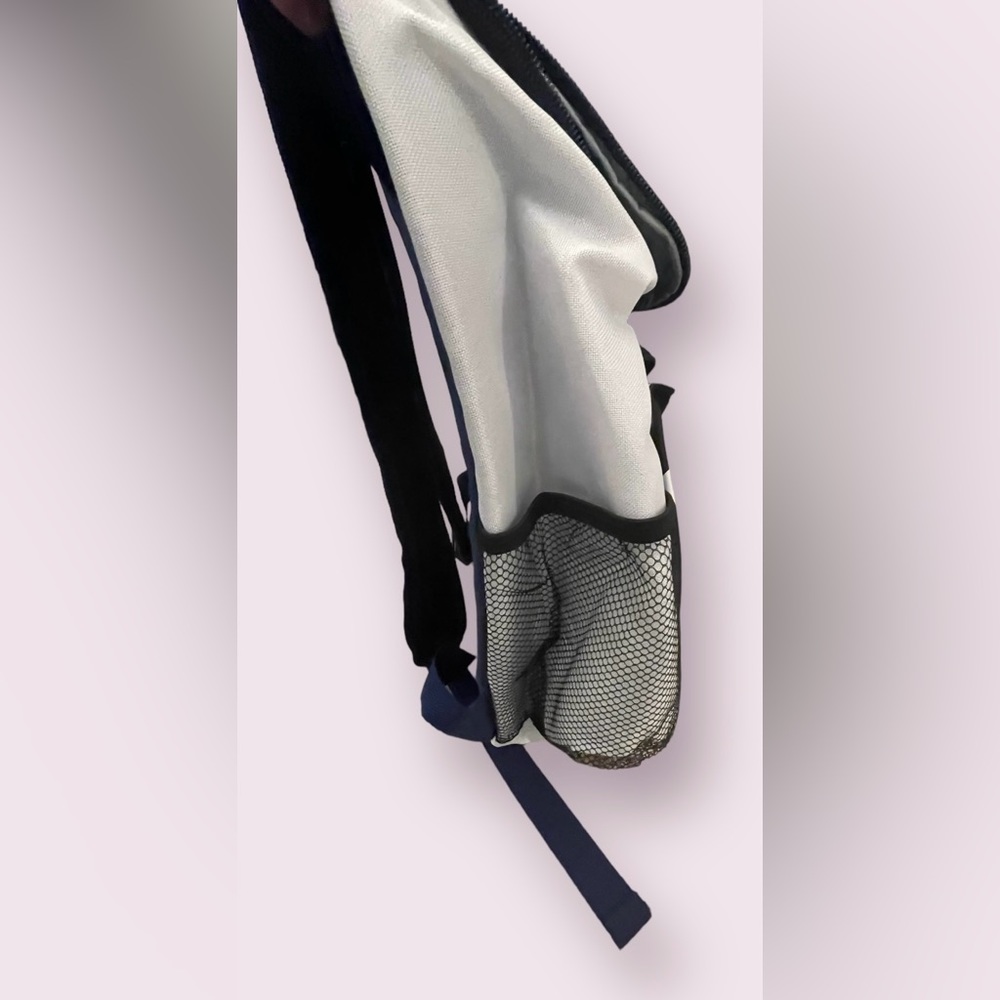 BKE Backpack - Picture 5 of 6